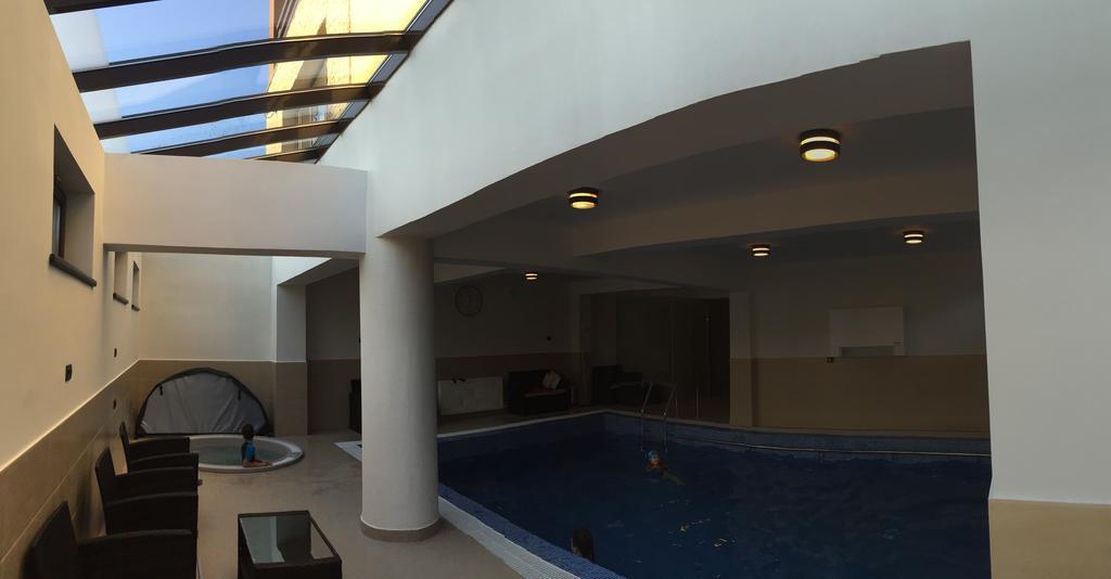 Pensiunea Royal Spa Piatra Neamţ Zewnętrze zdjęcie